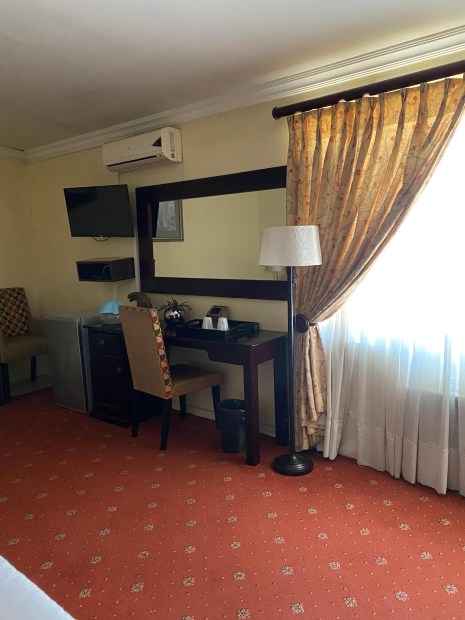 Madlula'S Guesthouse Pietermaritzburg Esterno foto