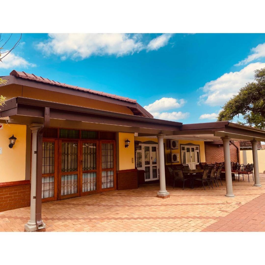 Madlula'S Guesthouse Pietermaritzburg Esterno foto