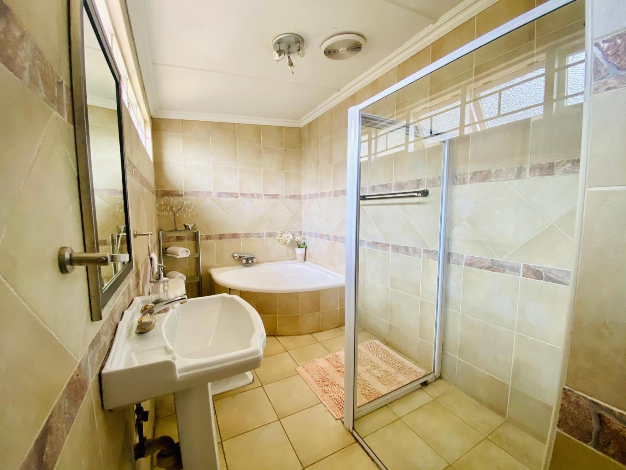 Madlula'S Guesthouse Pietermaritzburg Esterno foto